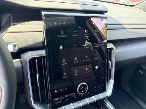 New 2026 GMC Acadia Elevation w/ LPO, All-Weather Package AWD/4WD image 11