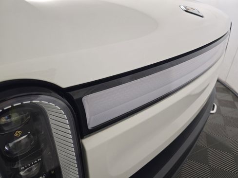 Used 2023 Rivian R1S Adventure image 35