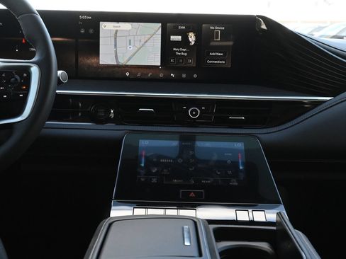 Used 2026 INFINITI QX80 Luxe RWD image 12