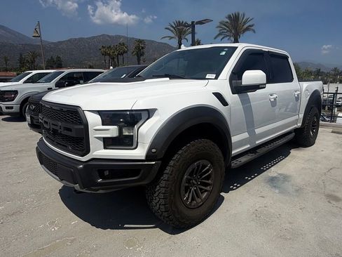 Used 2019 Ford F150 Raptor w/ Equipment Group 802A Luxury AWD/4WD image 3