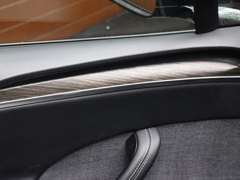 Used 2023 Tesla Model S AWD image 21