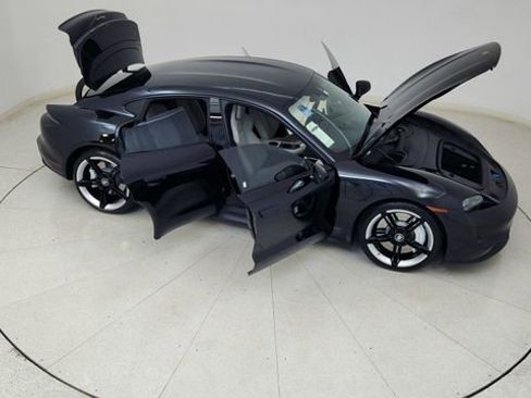 Used 2022 Porsche Taycan image 83