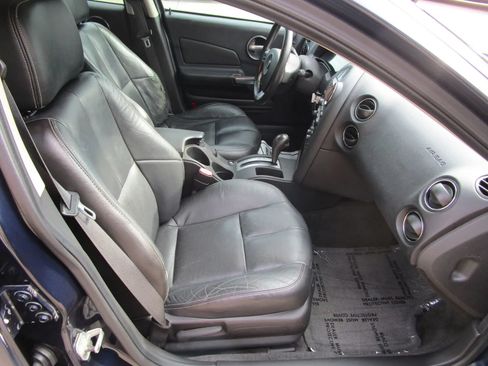 Used 2007 Pontiac Grand Prix w/ Sun And Sound Package FWD image 17