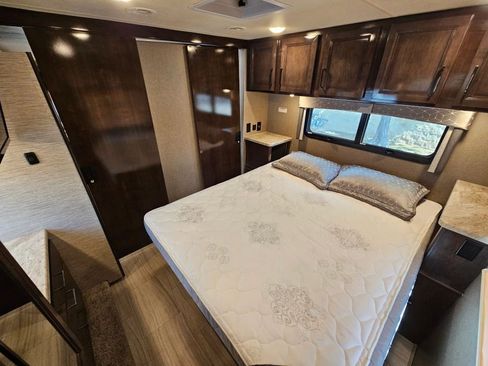 Used 2021 Ford E-450 and Econoline 450 Super Duty w/ Motorhome Prep Package image 27