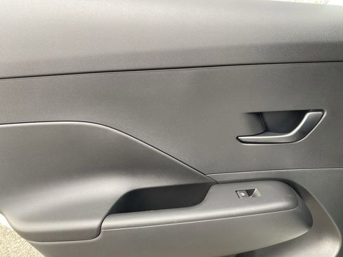 New 2026 Hyundai Kona SE image 30