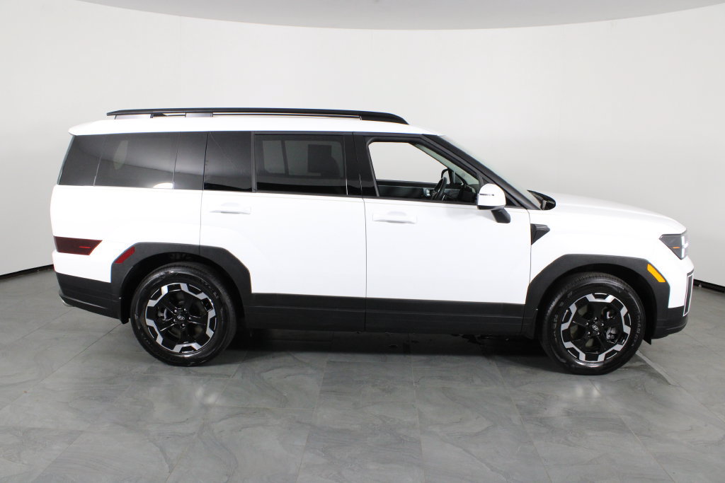 Used 2026 Hyundai Santa Fe SEL FWD image 12