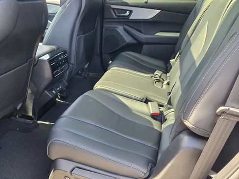 Certified 2023 Acura MDX FWD w/ Technology Package image 7