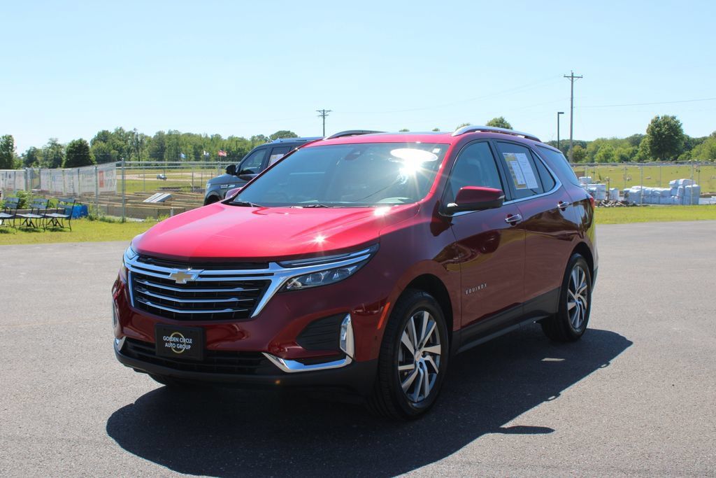 Used 2023 Chevrolet Equinox Premier AWD/4WD image 4