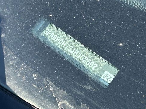 Used 2018 Ford Fusion SE image 9