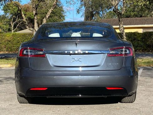 Used 2020 Tesla Model S Long Range Plus image 7