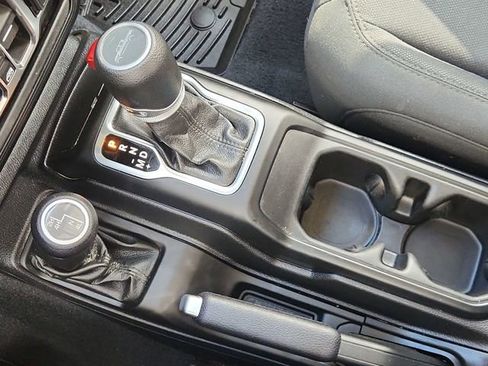 Used 2020 Jeep Gladiator Sport w/ Quick Order Package 24S image 15