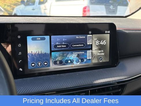 Used 2025 Nissan Kicks SR AWD/4WD image 10
