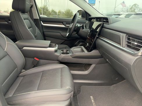 Used 2026 GMC Terrain Denali image 7