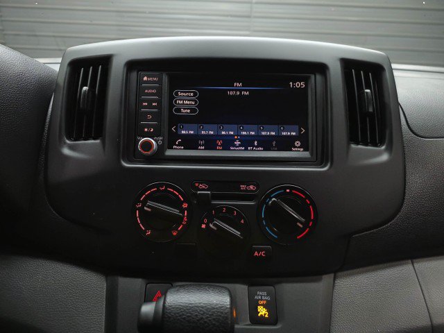 Used 2020 Nissan NV200 S FWD image 24
