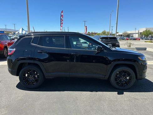 New 2026 Jeep Compass Latitude AWD/4WD image 9