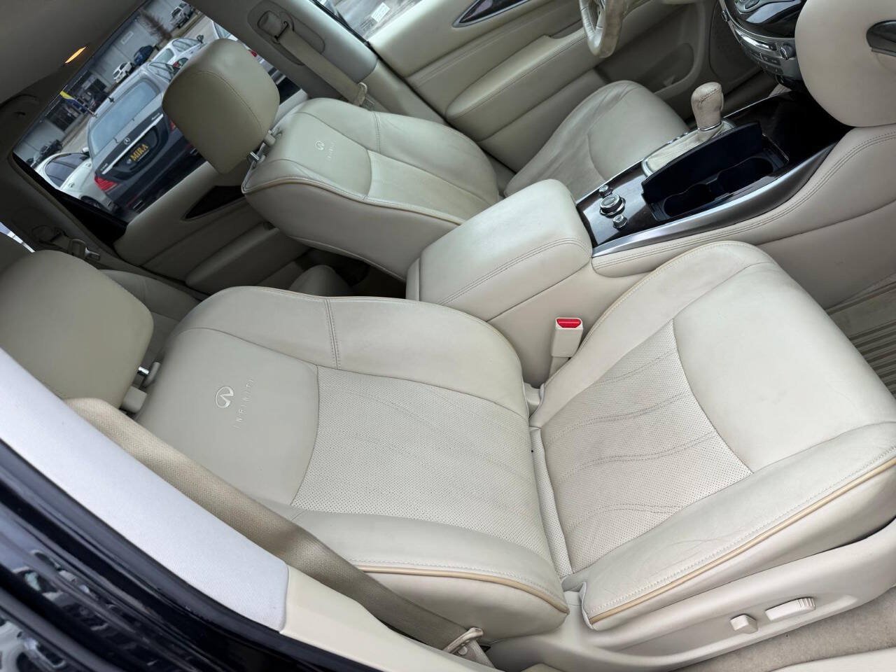Used 2013 INFINITI JX35 AWD w/ Premium Pkg image 30