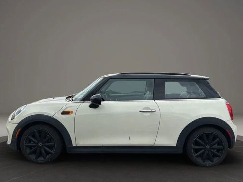 Used 2015 MINI Cooper 2-Door Hardtop image 2