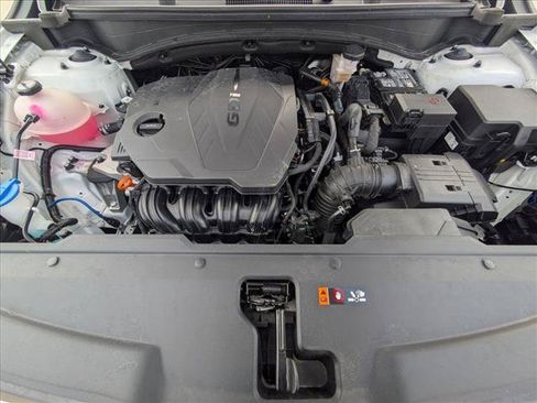 Used 2025 Kia Sportage LX FWD image 22