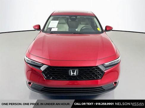 Used 2023 Honda Accord EX image 2