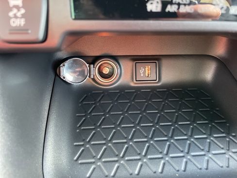 New 2025 Toyota RAV4 XLE w/ Convenience Package image 20