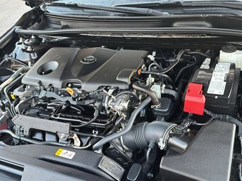Used 2024 Toyota Camry LE image 33
