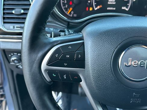 Used 2020 Jeep Grand Cherokee Overland image 28