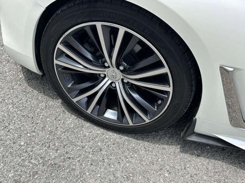 Used 2018 INFINITI Q60 3.0t Luxe w/ Sensory Package 3.0T Luxe RWD image 9