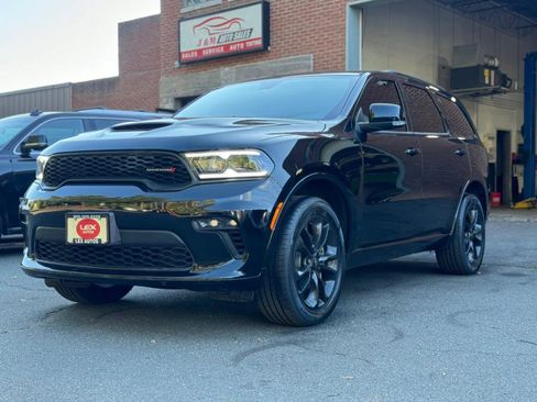 Used 2021 Dodge Durango GT image 1