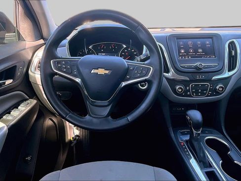 Used 2024 Chevrolet Equinox LT AWD/4WD image 5