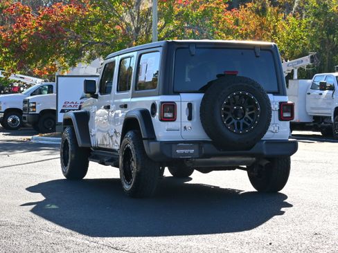 Used 2019 Jeep Wrangler Unlimited Sport S image 3