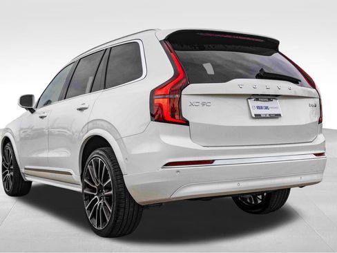 New 2026 Volvo XC90 B6 Ultra w/ Lounge Package image 7
