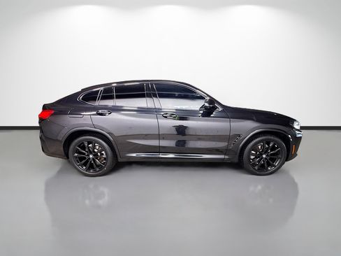 Certified 2023 BMW X4 xDrive30i w/ M Sport Package image 2