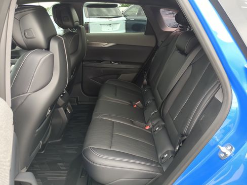 New 2026 Cadillac Optiq Luxury 2 image 16