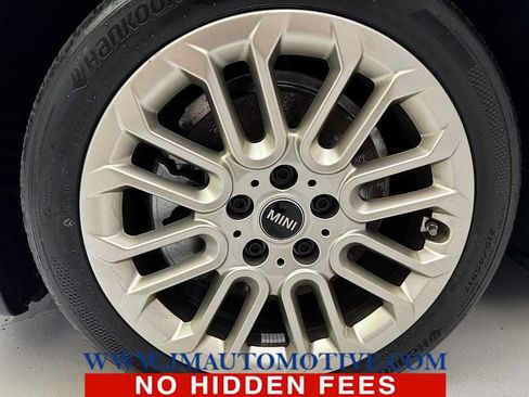 Used 2025 MINI Cooper 2-Door Hardtop FWD image 9