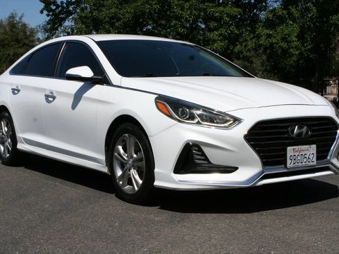 Used 2018 Hyundai Sonata SEL w/ Tech Package 02 FWD image 1