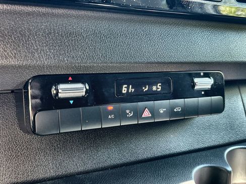 Used 2024 Mercedes-Benz Sprinter 2500 image 26