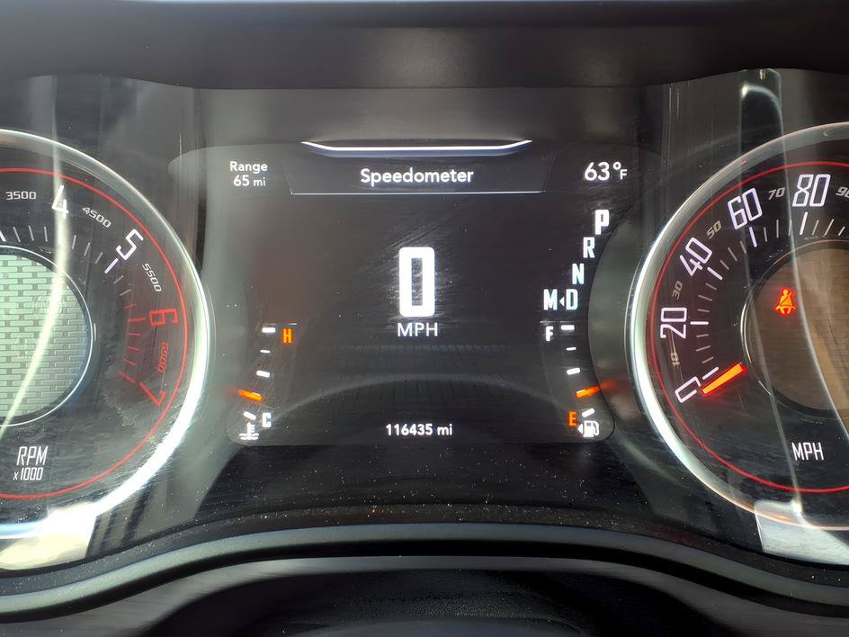 Used 2017 Dodge Challenger R/T RWD image 24
