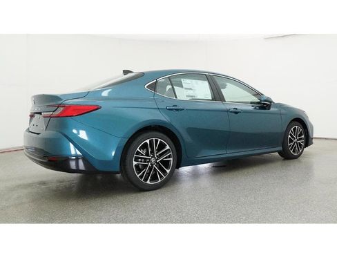 New 2026 Toyota Camry XLE image 25