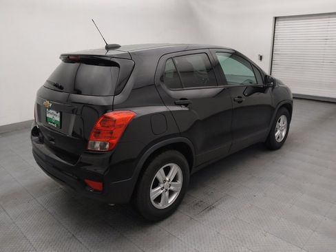 Used 2020 Chevrolet Trax LS w/ Tint and Cruise Package FWD image 10