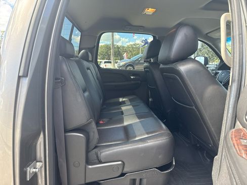 Used 2014 GMC Sierra 2500 Denali w/ Suspension Package, Off-Road image 16