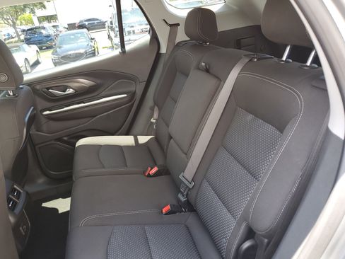 Used 2023 GMC Terrain SLE w/ Driver Convenience Package FWD image 13