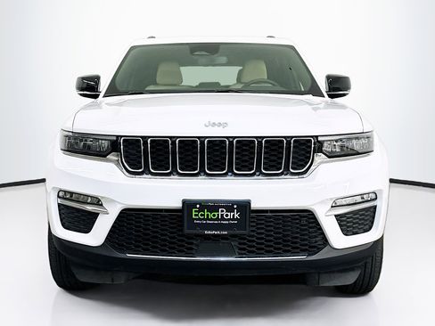 Used 2024 Jeep Grand Cherokee Limited image 2