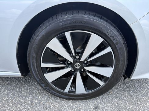 Used 2019 Nissan Altima 2.5 SL FWD image 23
