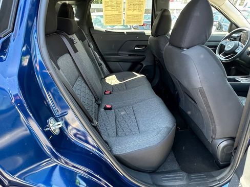 Used 2026 Nissan Kicks SV FWD image 17