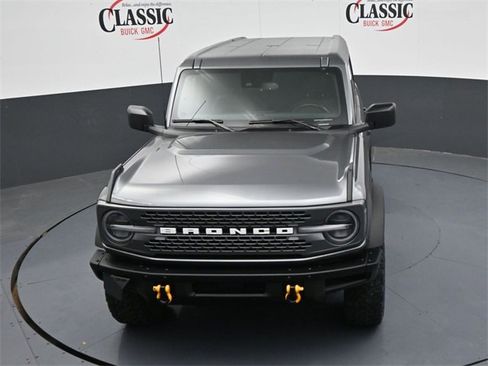 Used 2024 Ford Bronco Badlands image 19
