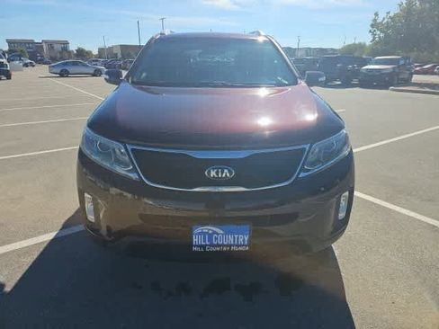 Used 2015 Kia Sorento EX image 2