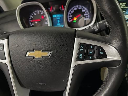 Used 2017 Chevrolet Equinox LT w/ Convenience Package FWD image 16