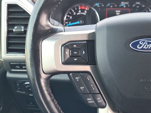 Used 2022 Ford F350 Platinum AWD/4WD image 27