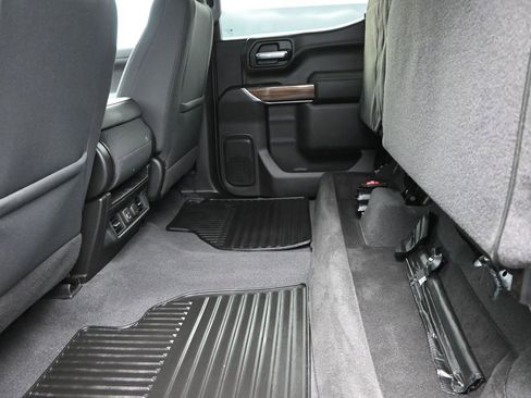 Used 2022 Chevrolet Silverado 1500 RST w/ Z71 Off-Road Package image 16