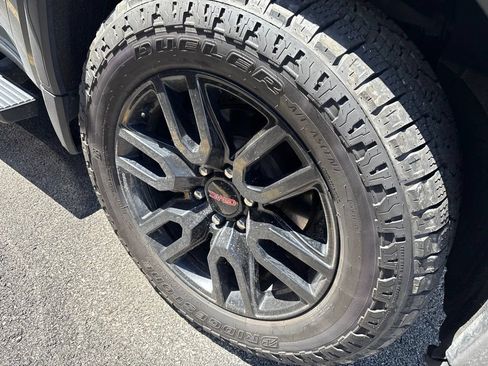 Used 2022 GMC Sierra 1500 Elevation AWD/4WD image 5